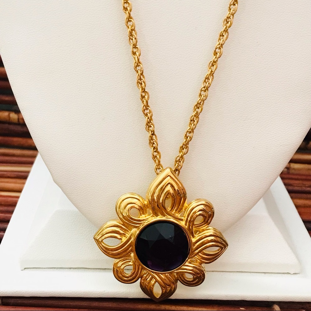 Kennth Jay Lane Gold Tone Chain with Brooch/Pin Pendant Purple Stone 30” - Picture 3 of 12